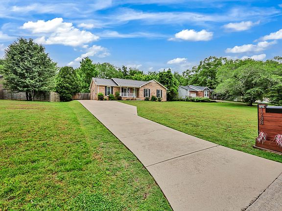 5th image of 1738 Broadripple Dr