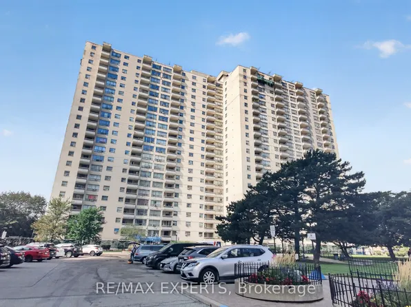 390 Dixon Rd #1703, Toronto, ON M9R 1T4