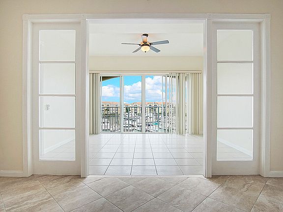 5th image of 9 Harbour Isle Dr E Penthouse 4