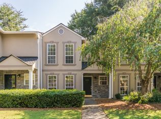 202 Masons Creek Cir, Sandy Springs, GA 30350