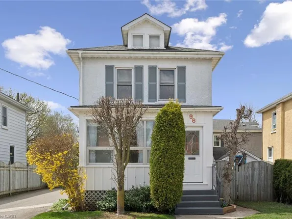 96 Glenmorris St, Cambridge, ON N1S 2Y9