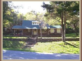 16217 S Whitehouse Rd, Fayetteville, AR 72701