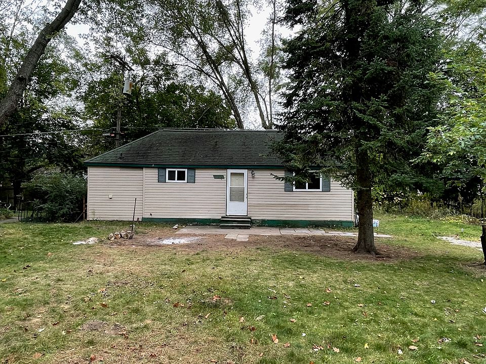1st image of 34479 Glen St