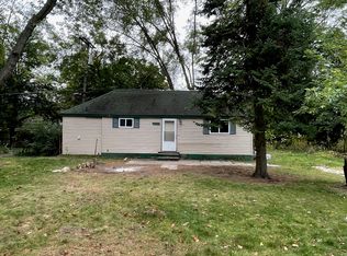 34479 Glen St, Westland, MI 48186