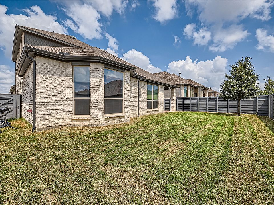 6029 Mapleshade Way, Aubrey, TX 76227 [Price Cut $20,000] | Zillow