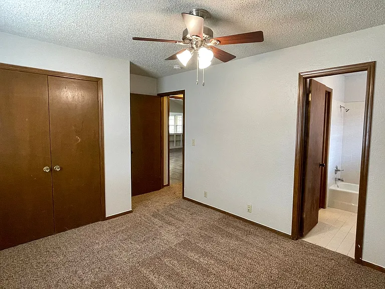 903 Northbrook Ave — Photo 18