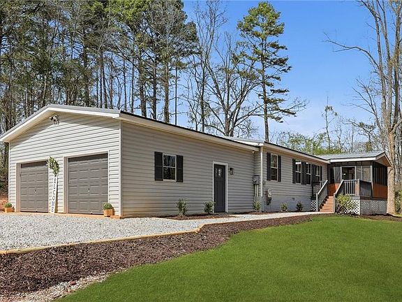 3rd image of 67 Forest Lake Circle Rd