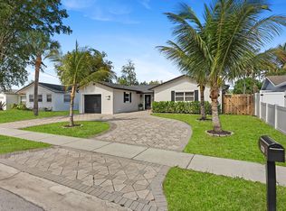 9329 SW 2nd St, Boca Raton, FL 33428