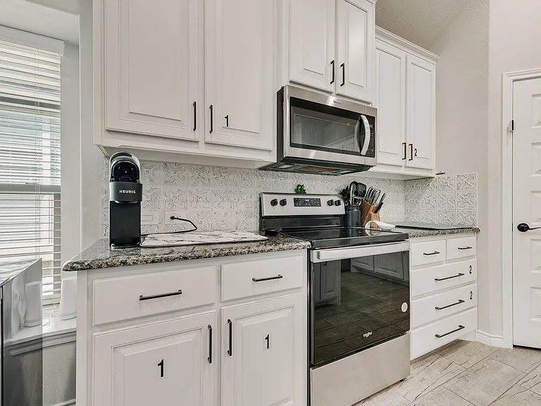 Kitchen storage for 1-2