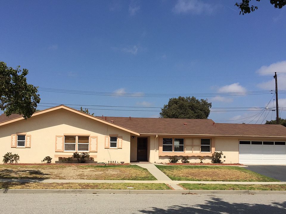 1st image of 296 Baldwin Ave