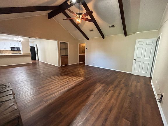 5th image of 6014 Tracy Ln