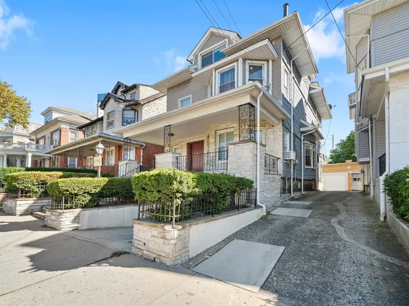 2746 Kennedy Boulevard image 2 of 37