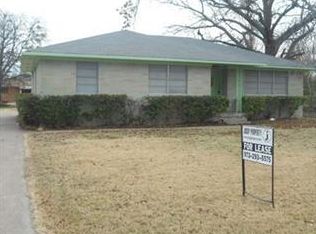 102 Donlee Rd, Lancaster, TX 75134