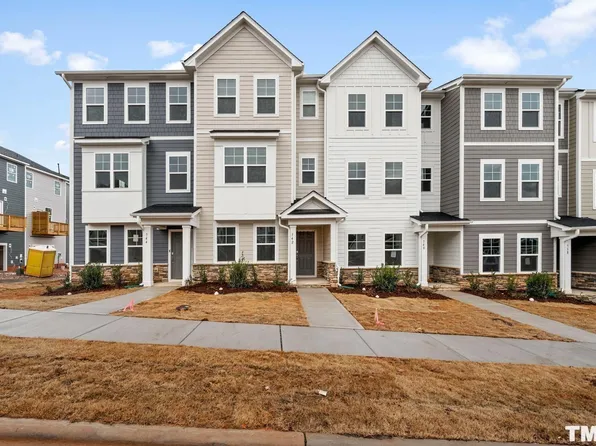 742 Cormiche Ln, Wake Forest, NC 27587