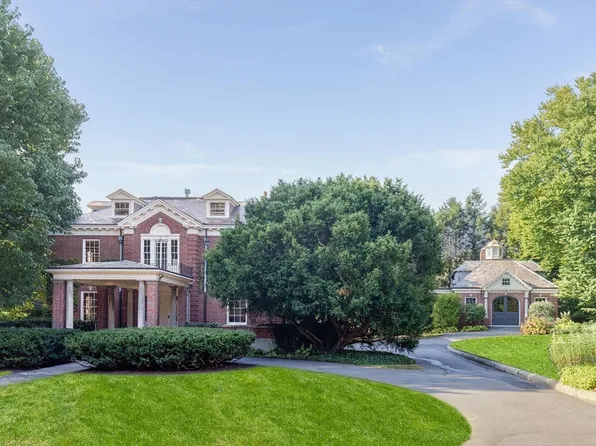 87 Hammond St, Newton, MA 02467