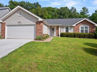 16487 Hollister Crossing Dr, Ballwin, MO