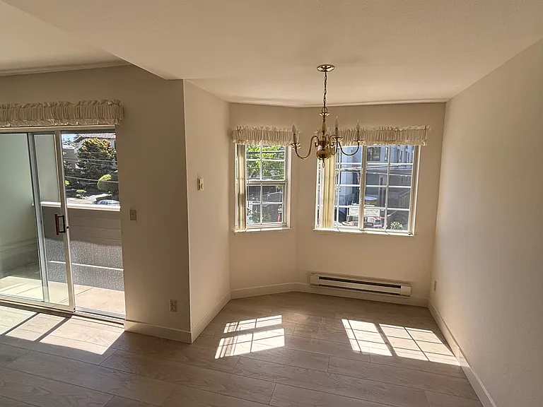 1245 Oak Grove Ave #305 — Photo 8