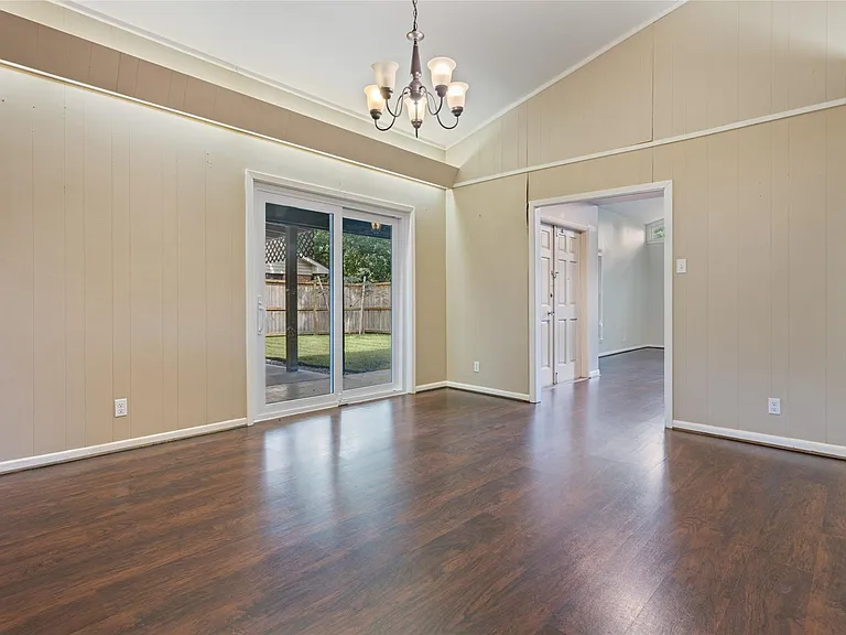 3808 Avenue O — Photo 17