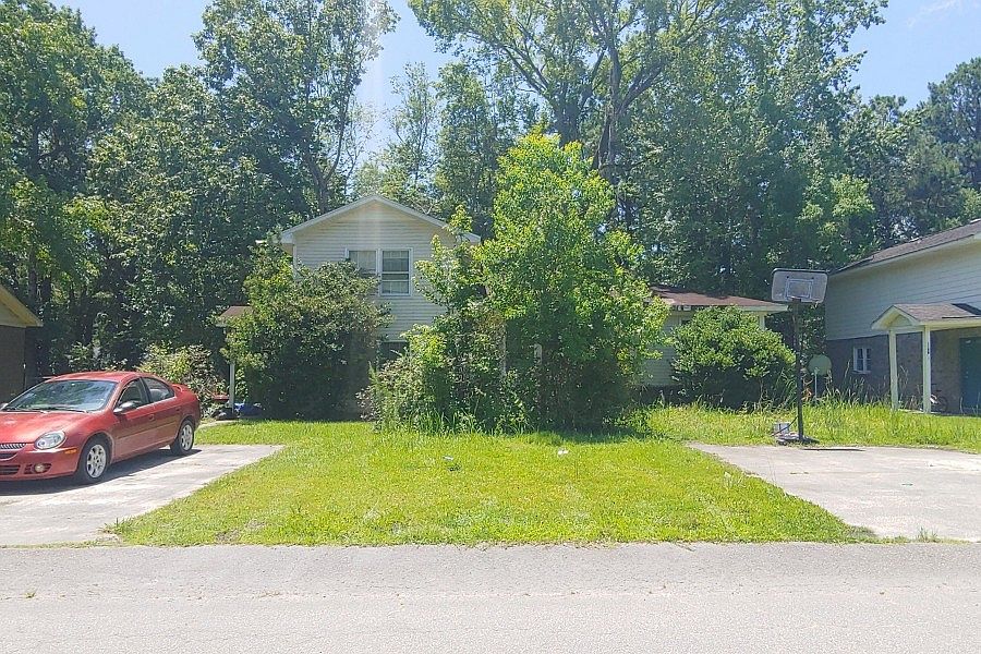 1st image of 116 Roberta Dr #A