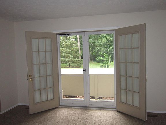 5th image of 22 Wood Creek Dr #22