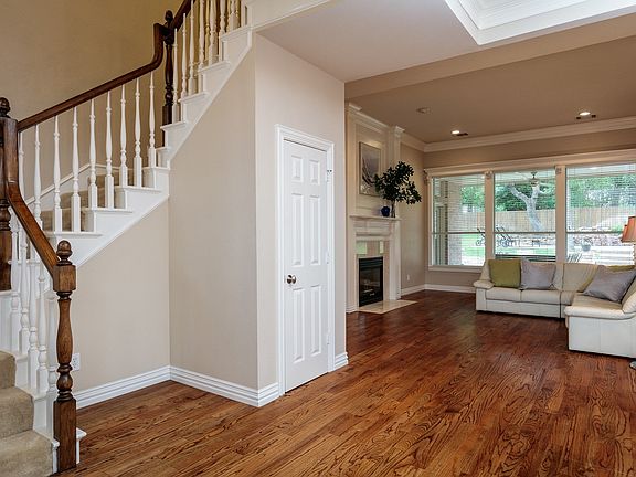 5th image of 606 Llano Ct