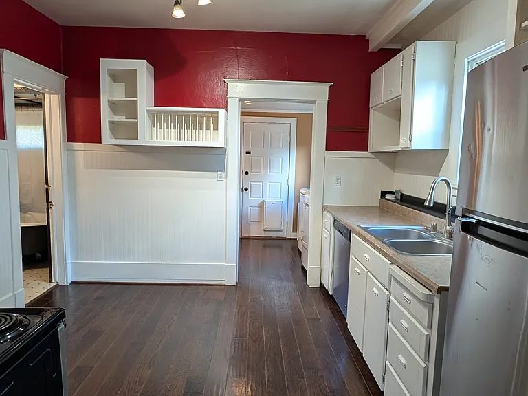 4117 S Grand Blvd — Photo 24