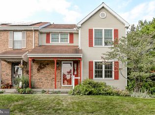 1132 Pond Rd, Harrisburg, PA 17111