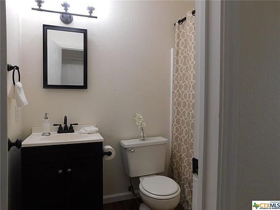 2nd image of 2216 Cimmaron Dr