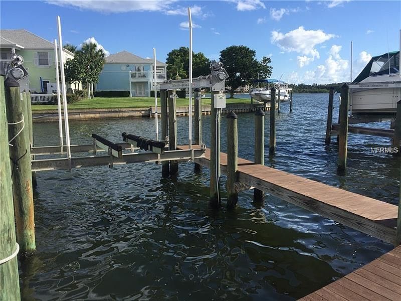 2nd image of 4927 Cobia Dr SE