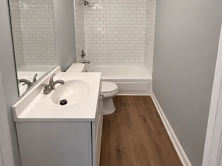 368 N Garfield Ave — Photo 10