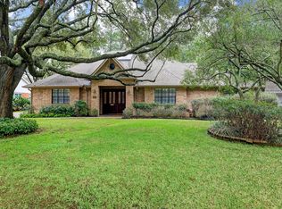 1110 Glourie Dr, Houston, TX 77055