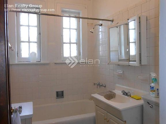 2nd image of 805 Judson Ave APT 1