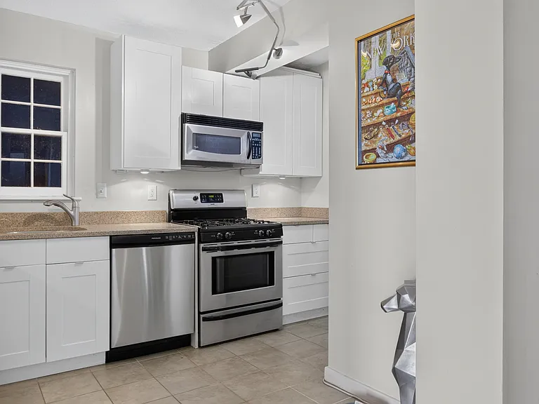 1245 4th St SW #E602 — Photo 10