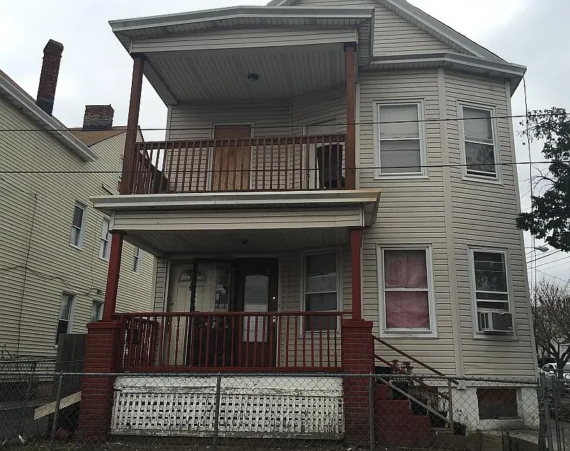15 Rosa Parks Blvd #4
