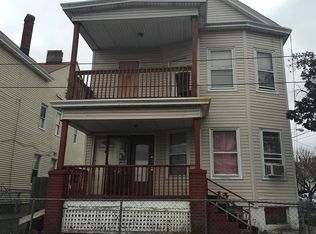 15 Rosa Parks Blvd #4, Paterson, NJ 07524