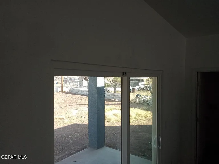 718 Cobre St #2 — Photo 31
