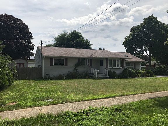 2nd image of 55 N Ocean Ave