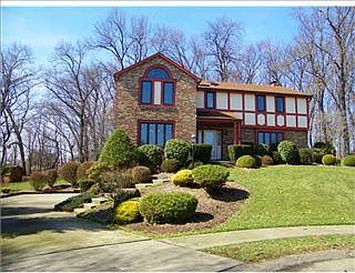 2nd image of 307 Knobs Hill Ct