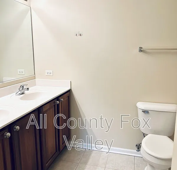 1844 Crenshaw Cir — Photo 14
