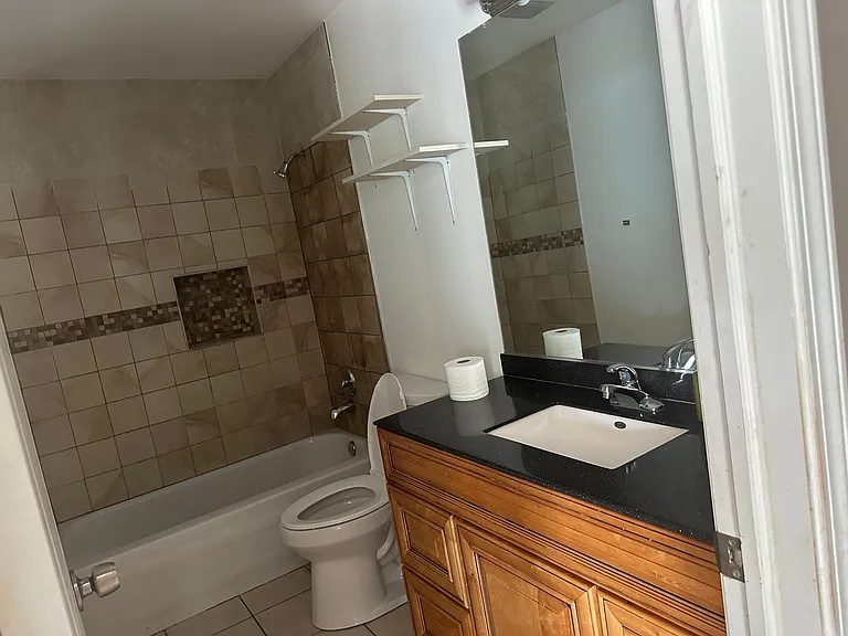 320 Springlake Ln #D — Photo 14