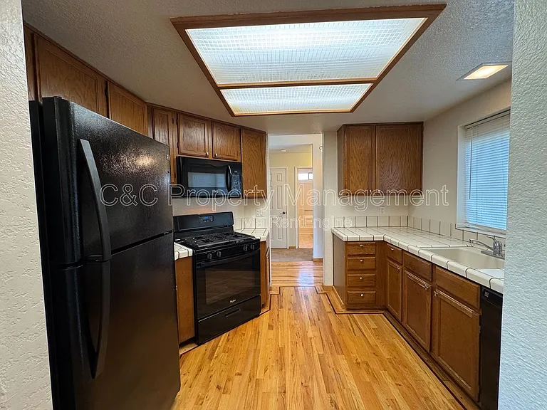 1663 Calle Ranchero — Photo 7