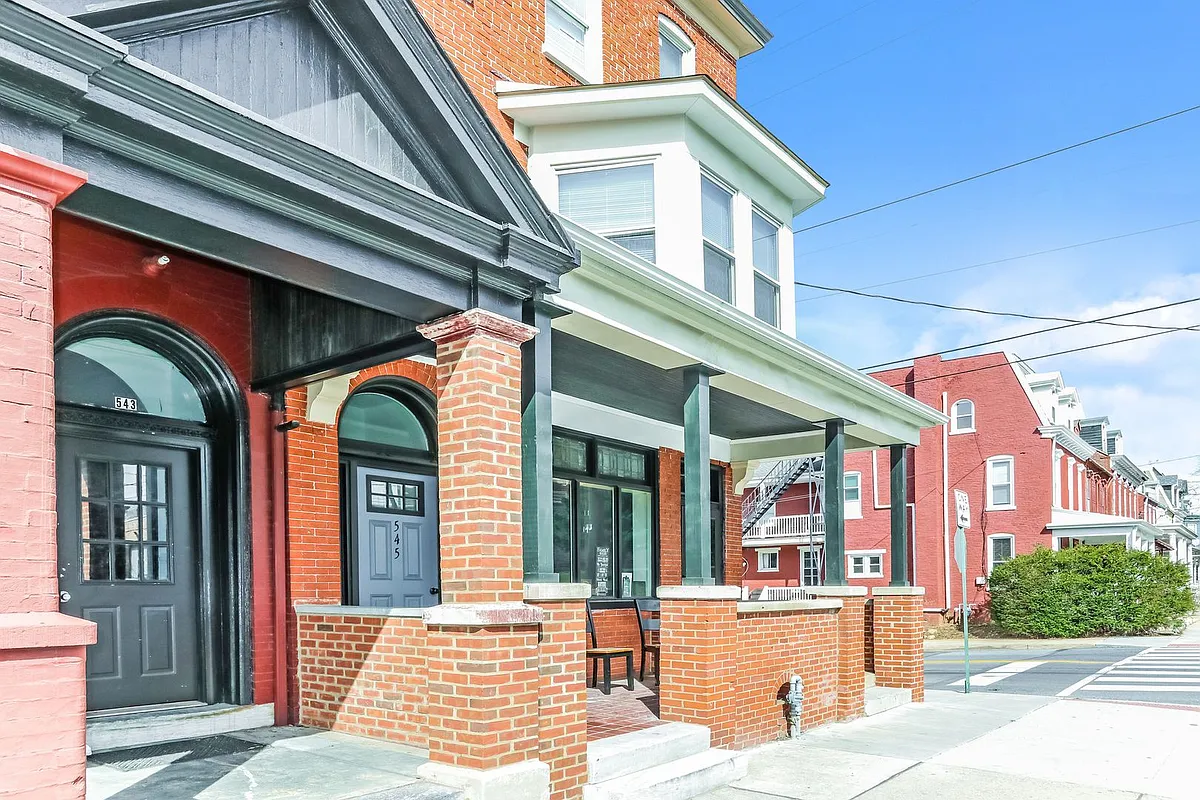 Building Photo - 104 N Marshall St