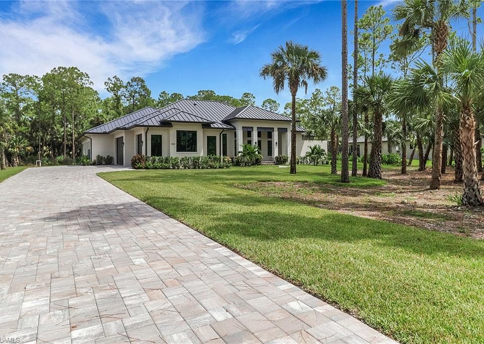 1st image of 524 13th ST SW