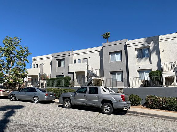 2nd image of 1268 E Ohio Ave APT 3