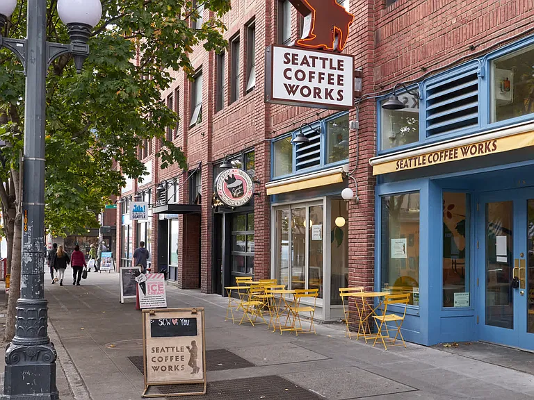 Conveniently Close to Your Favorite Food and Drink Spots Throughout Downtown Seattle