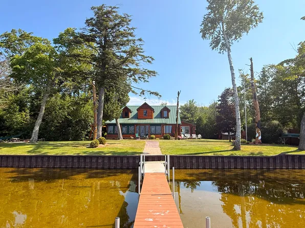 4156 Walker Rd, Moran, MI 49760