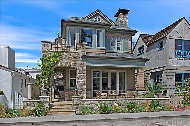 Custom built home in A+ location