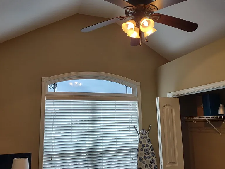 304 S Charity Ln — Photo 11