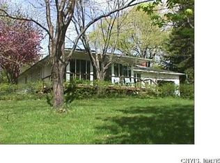 9 Wells St, Aurora, NY 13026