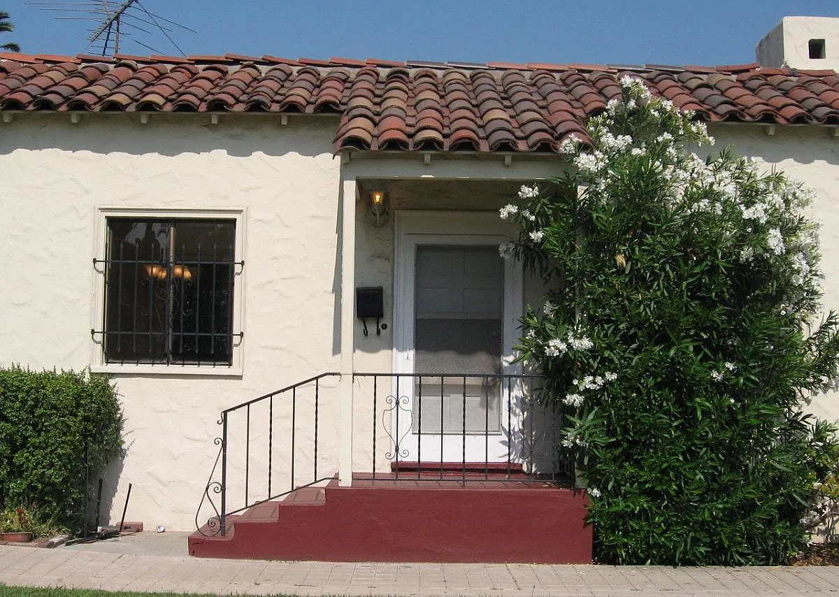 1 bed, $2,295 — Photo 1